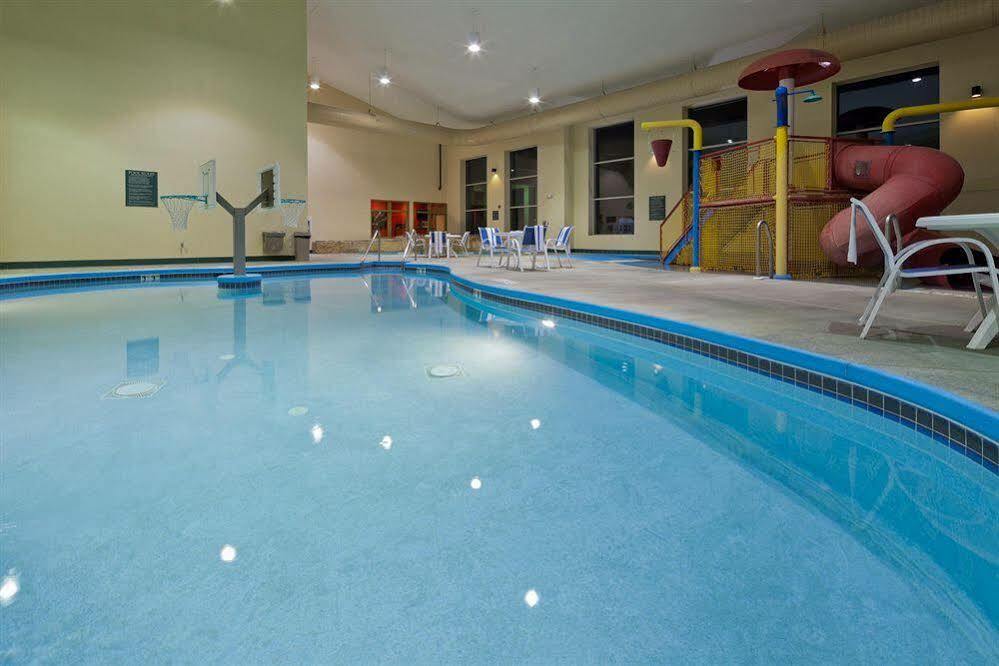 Country Inn & Suites By Radisson, Madison Southwest, Wi Fitchburg Экстерьер фото